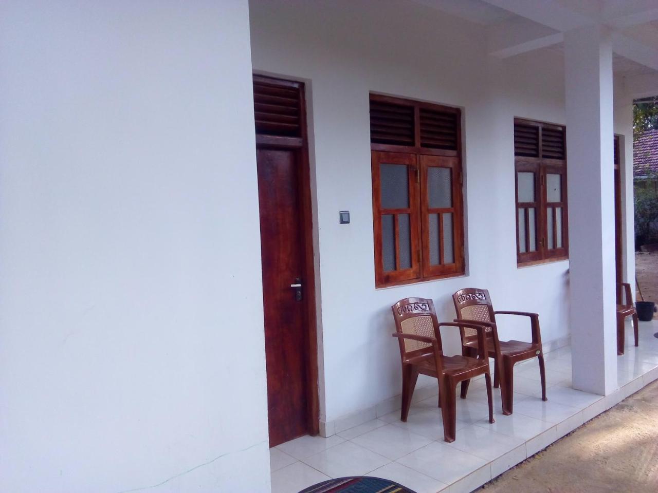 Dinesh Guest House Kataragama Εξωτερικό φωτογραφία